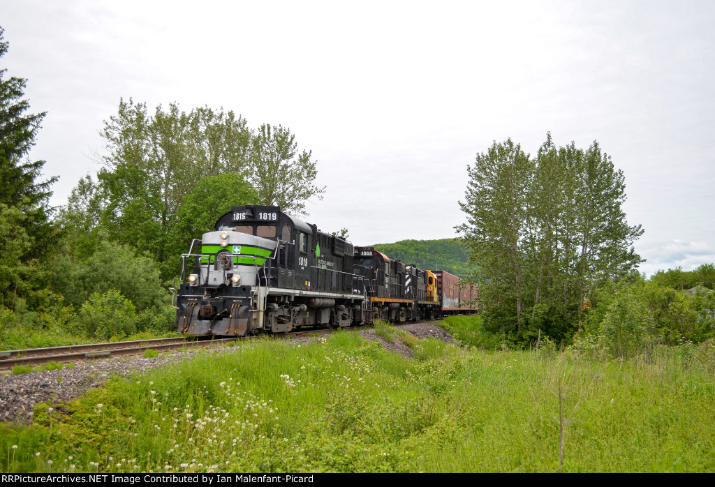 1819 leads SFG 565 at Nouvelle-Ouest